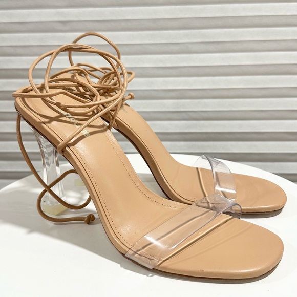 🌹LARROUDE🌹 Gloria Sandal In Tan Leather and Vinyl Size: 6 - Picture 7 of 13